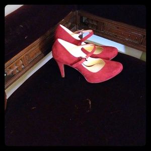 Red Nine West Pumps